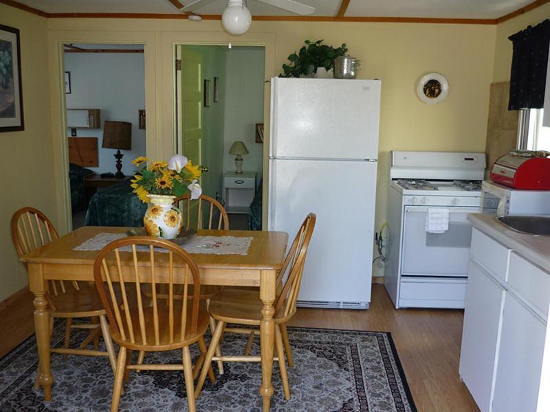 Silver Springs Cottage Resort Harcourt 객실 사진