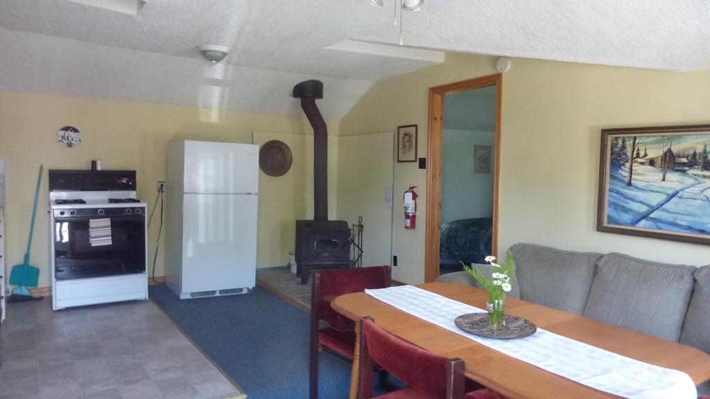 Silver Springs Cottage Resort Harcourt 외부 사진